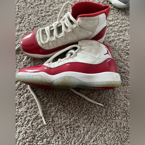 Air Jordan retro cherry used - Picture 5 of 5